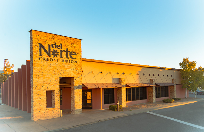 Exterior of DNCU branch in Los Alamos New Mexico